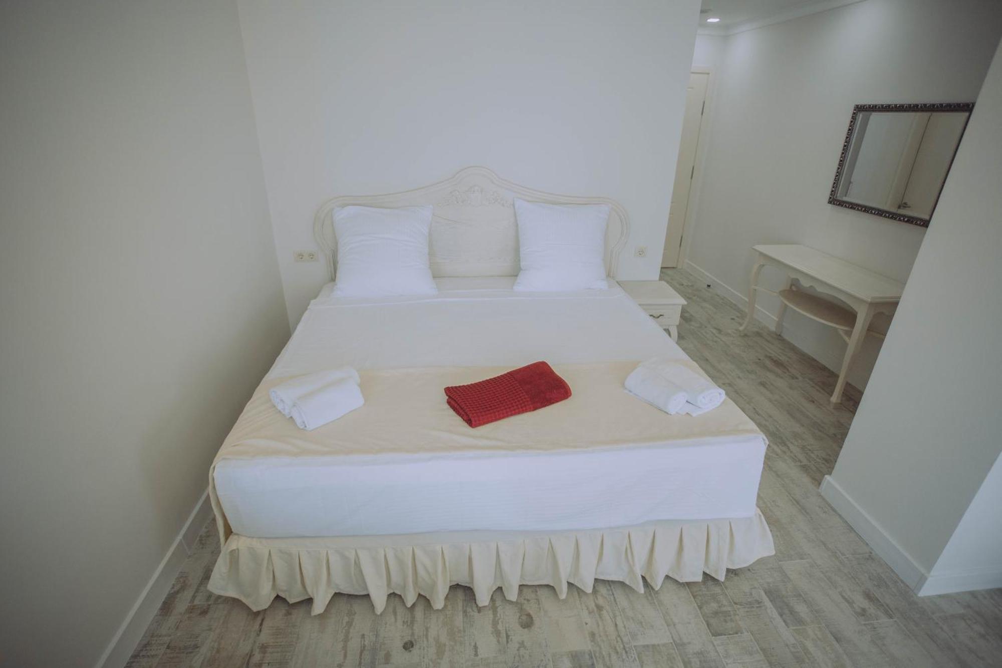 Royal Medis Hotel บาทูมิ ภายนอก รูปภาพ