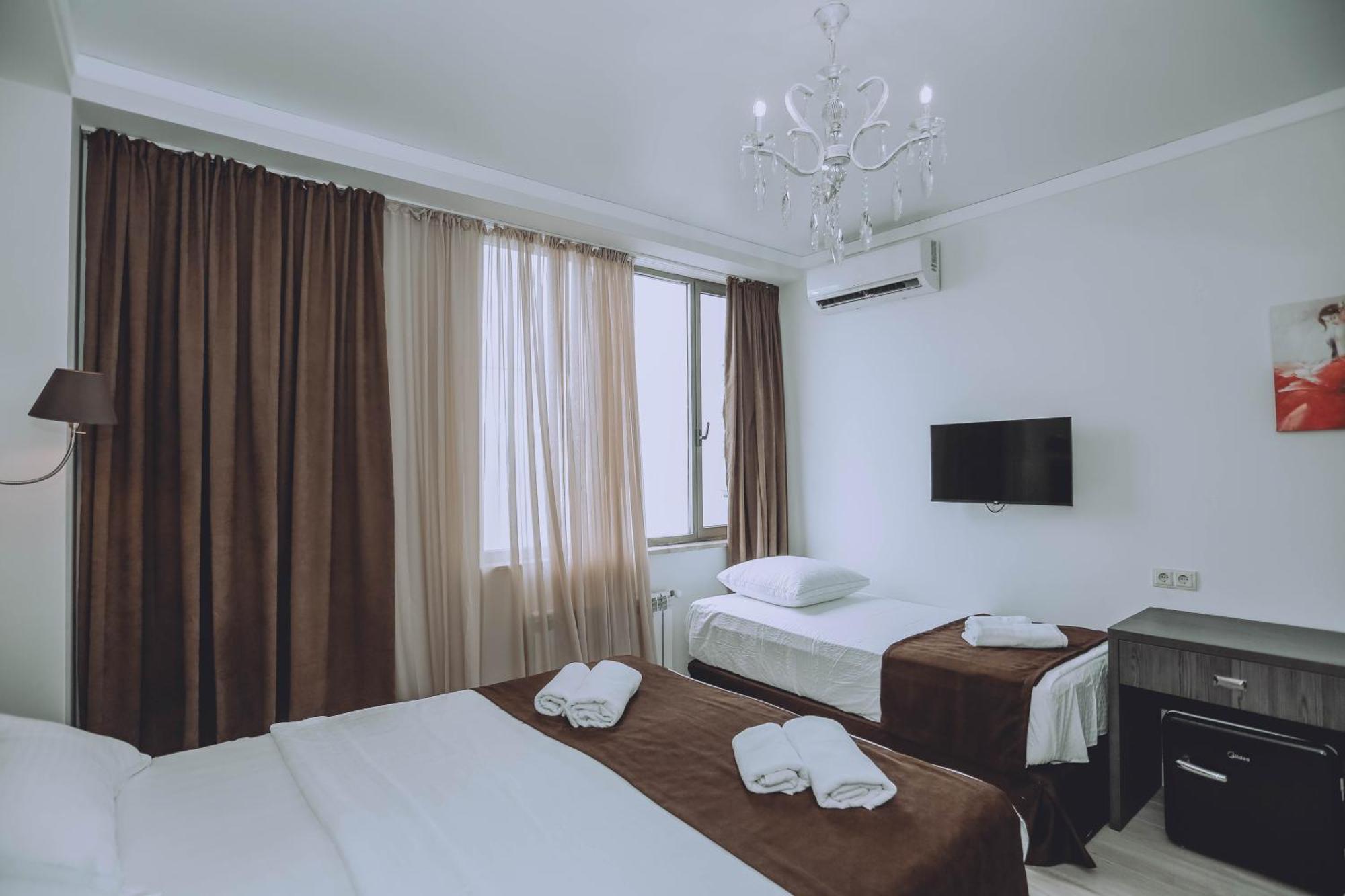 Royal Medis Hotel บาทูมิ ภายนอก รูปภาพ