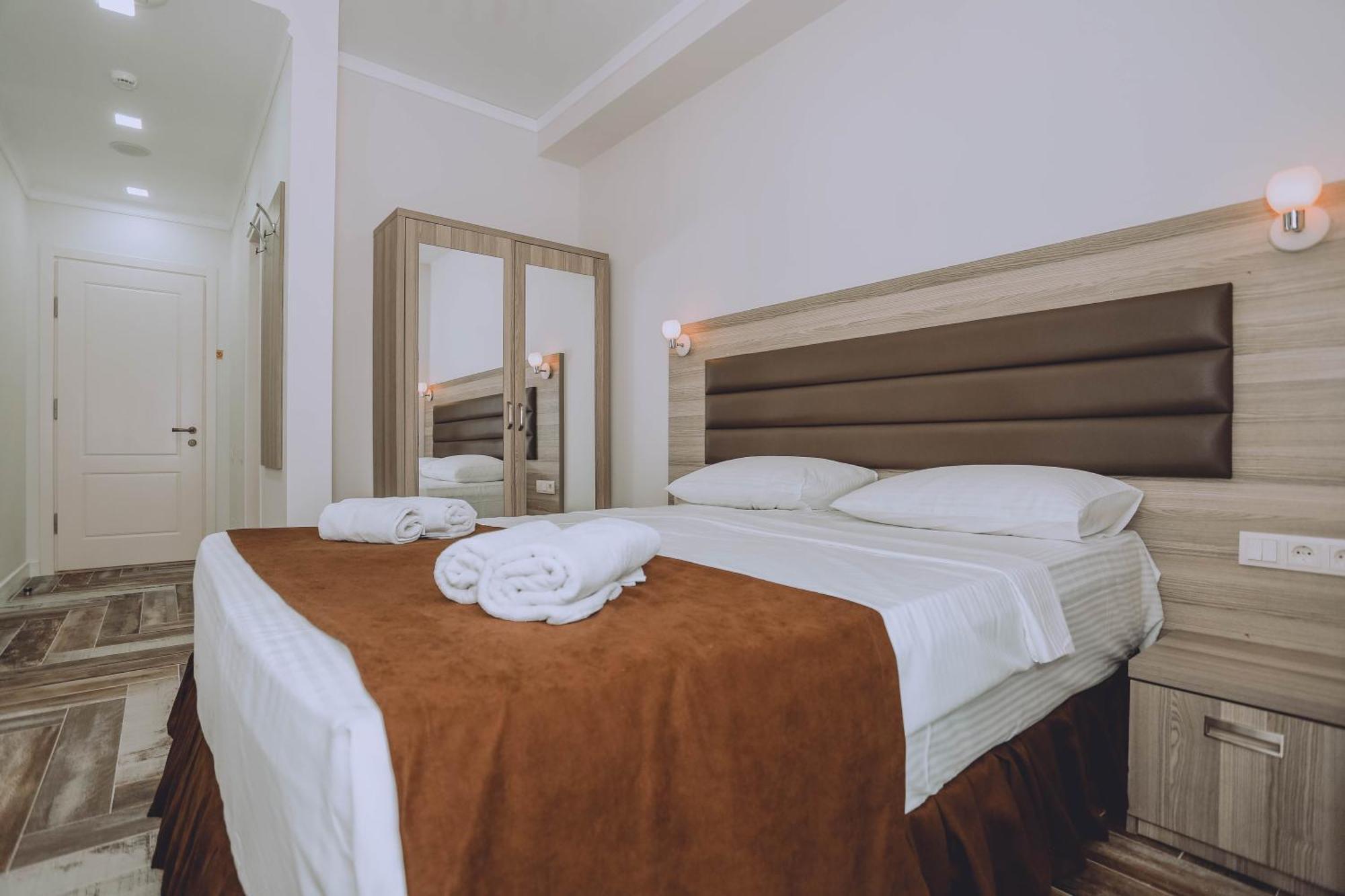 Royal Medis Hotel บาทูมิ ภายนอก รูปภาพ
