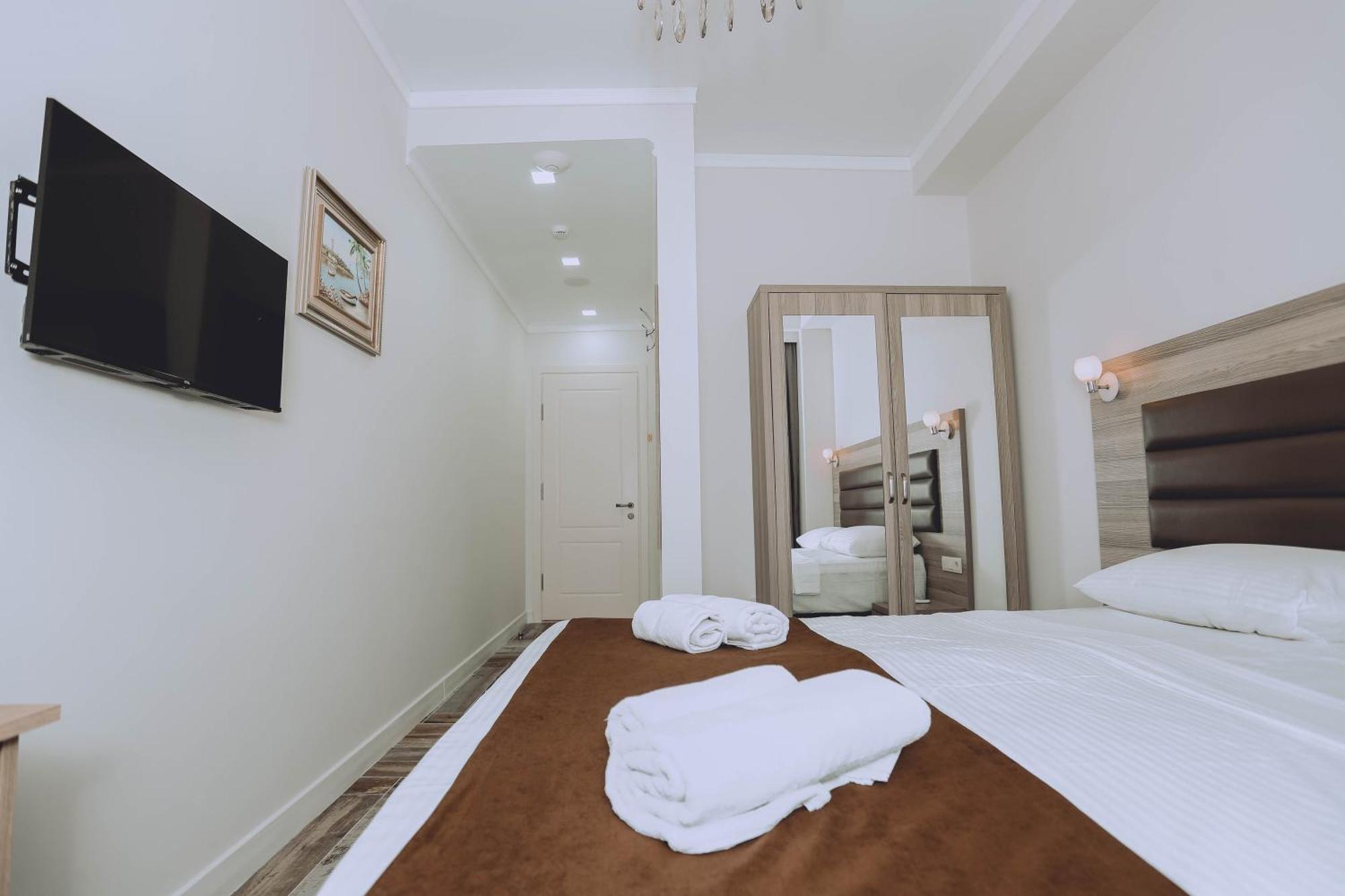 Royal Medis Hotel บาทูมิ ภายนอก รูปภาพ
