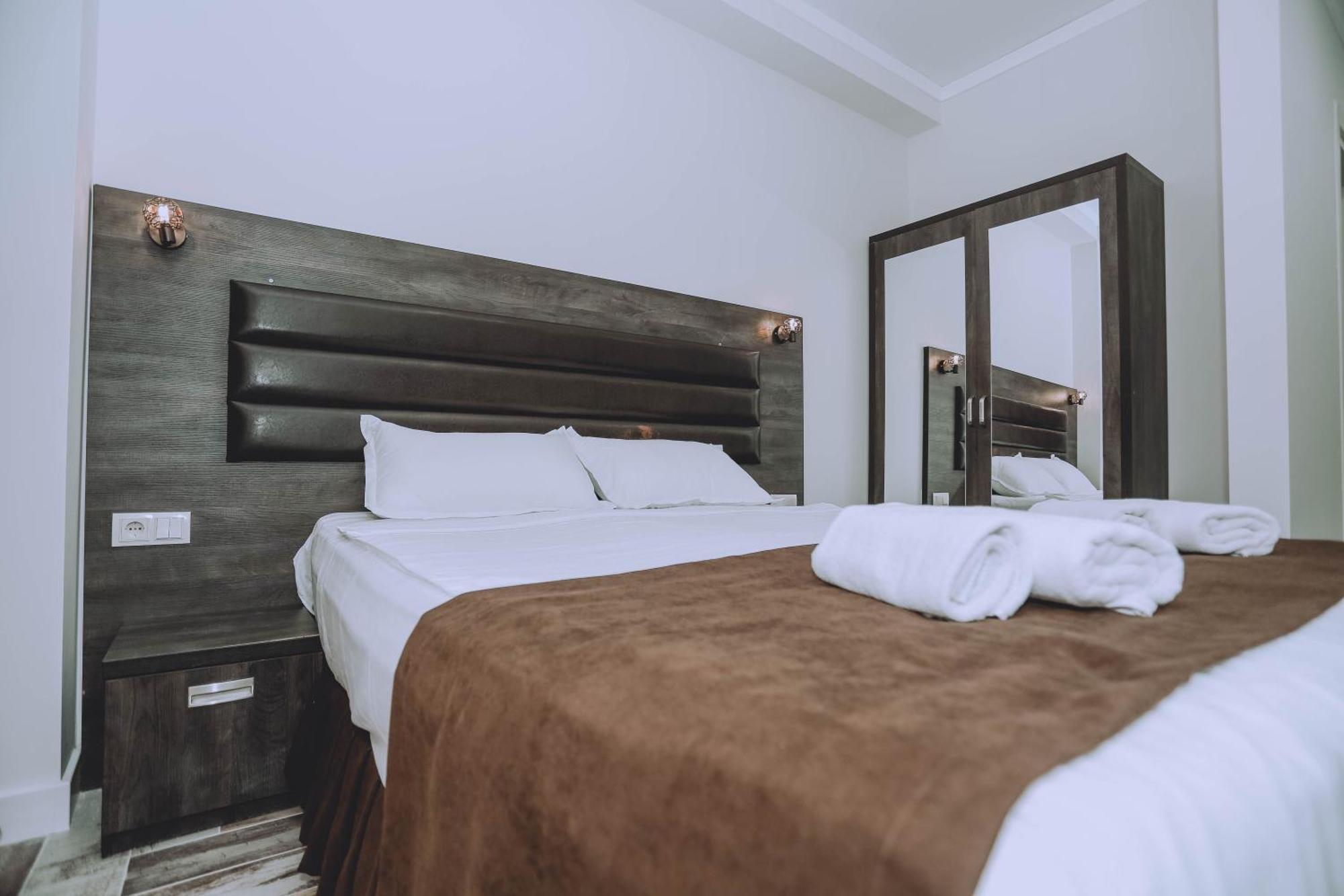 Royal Medis Hotel บาทูมิ ภายนอก รูปภาพ