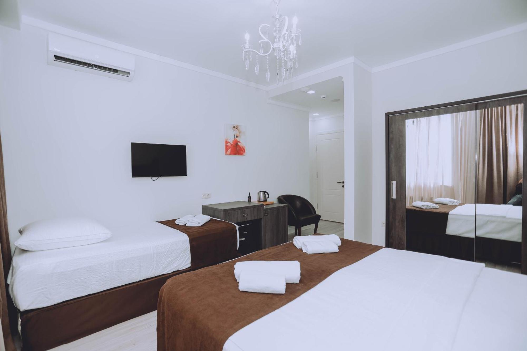 Royal Medis Hotel บาทูมิ ภายนอก รูปภาพ