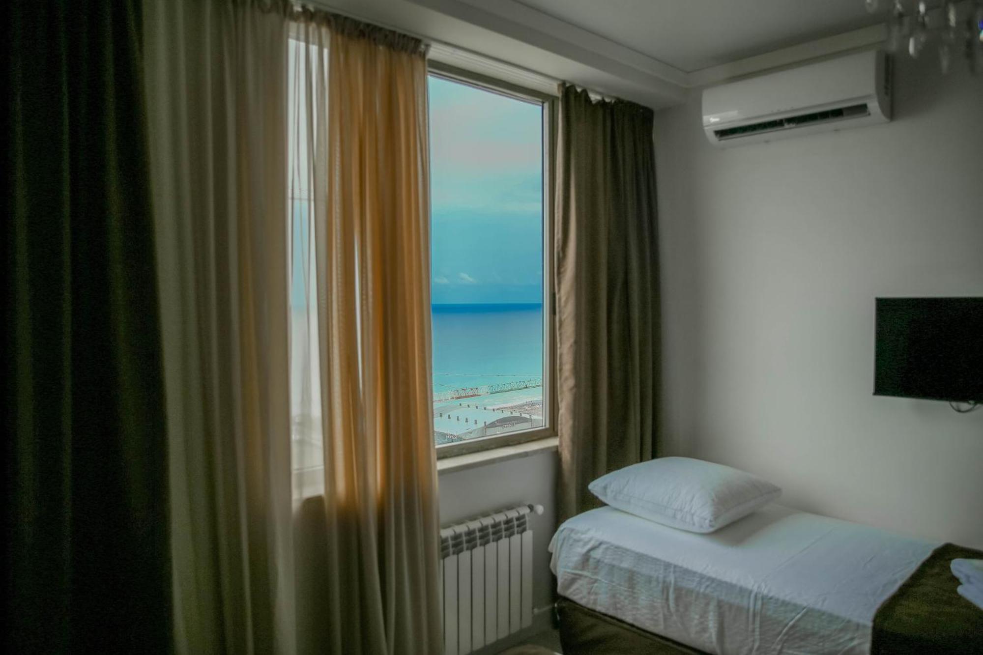 Royal Medis Hotel บาทูมิ ภายนอก รูปภาพ