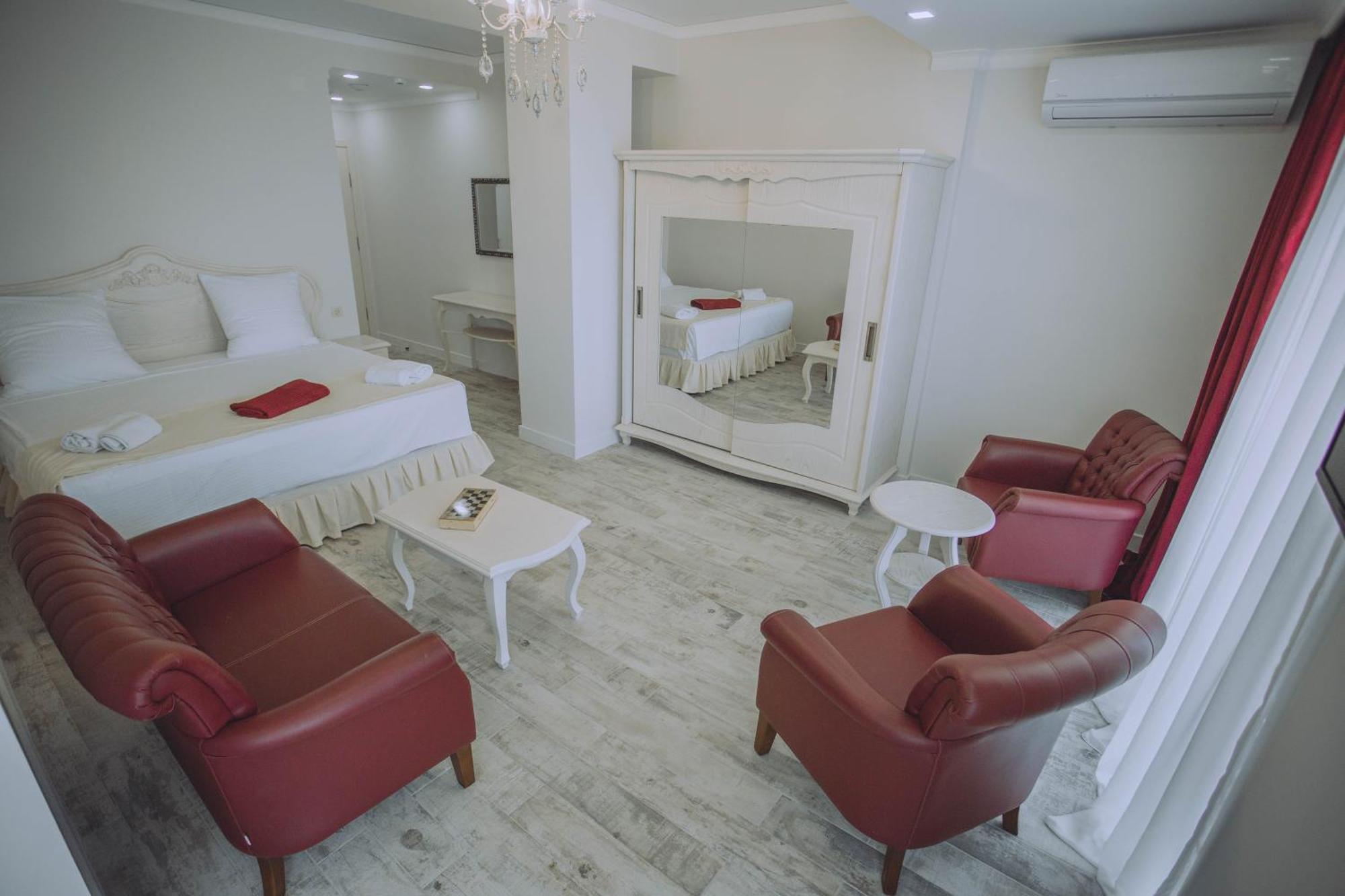 Royal Medis Hotel บาทูมิ ภายนอก รูปภาพ