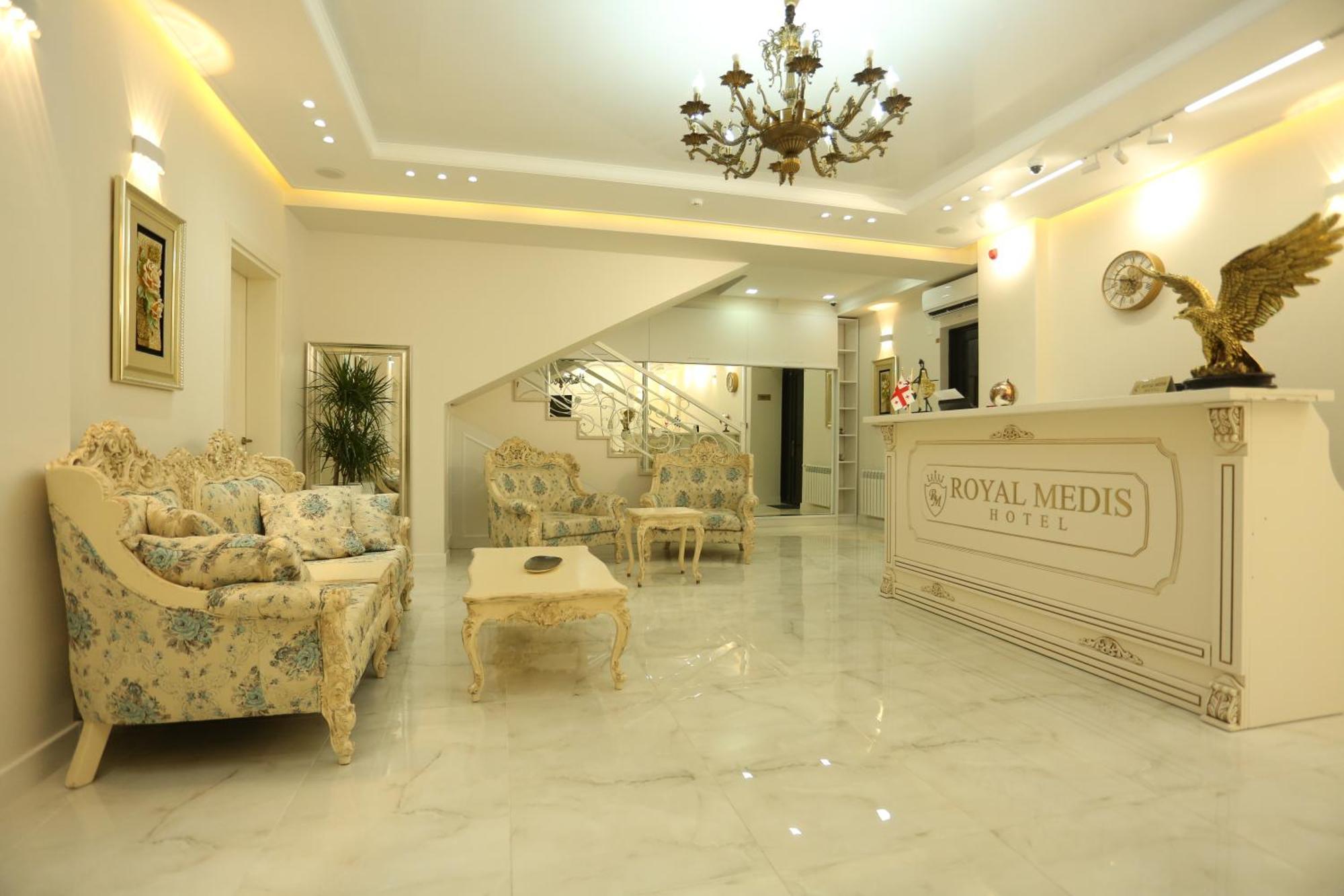 Royal Medis Hotel บาทูมิ ภายนอก รูปภาพ